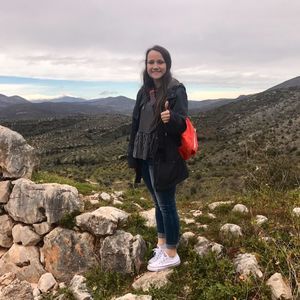 Meet your Posher, Alexis